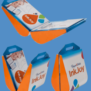magnetic closure in retail package